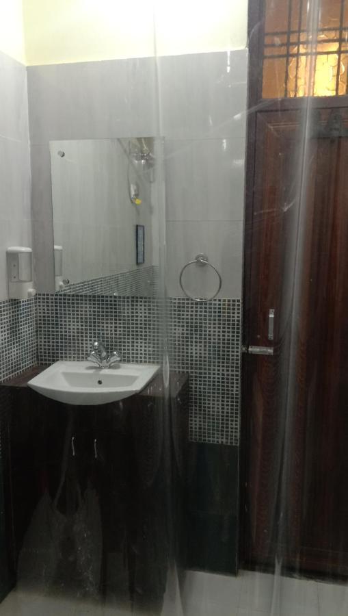 Hashtag Traveler'S Hostel Λάκναου Εξωτερικό φωτογραφία